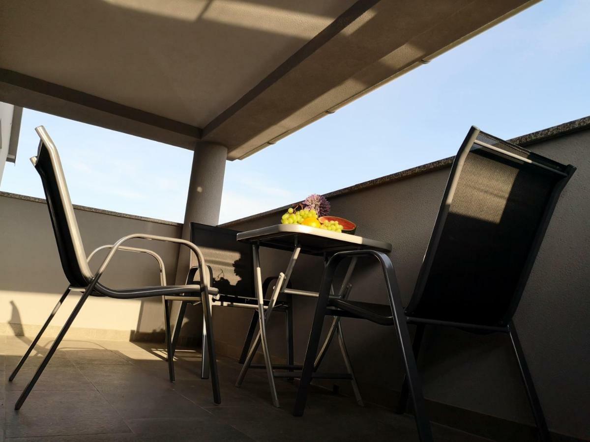 Stinjan: Modern Relaxing Apartmán