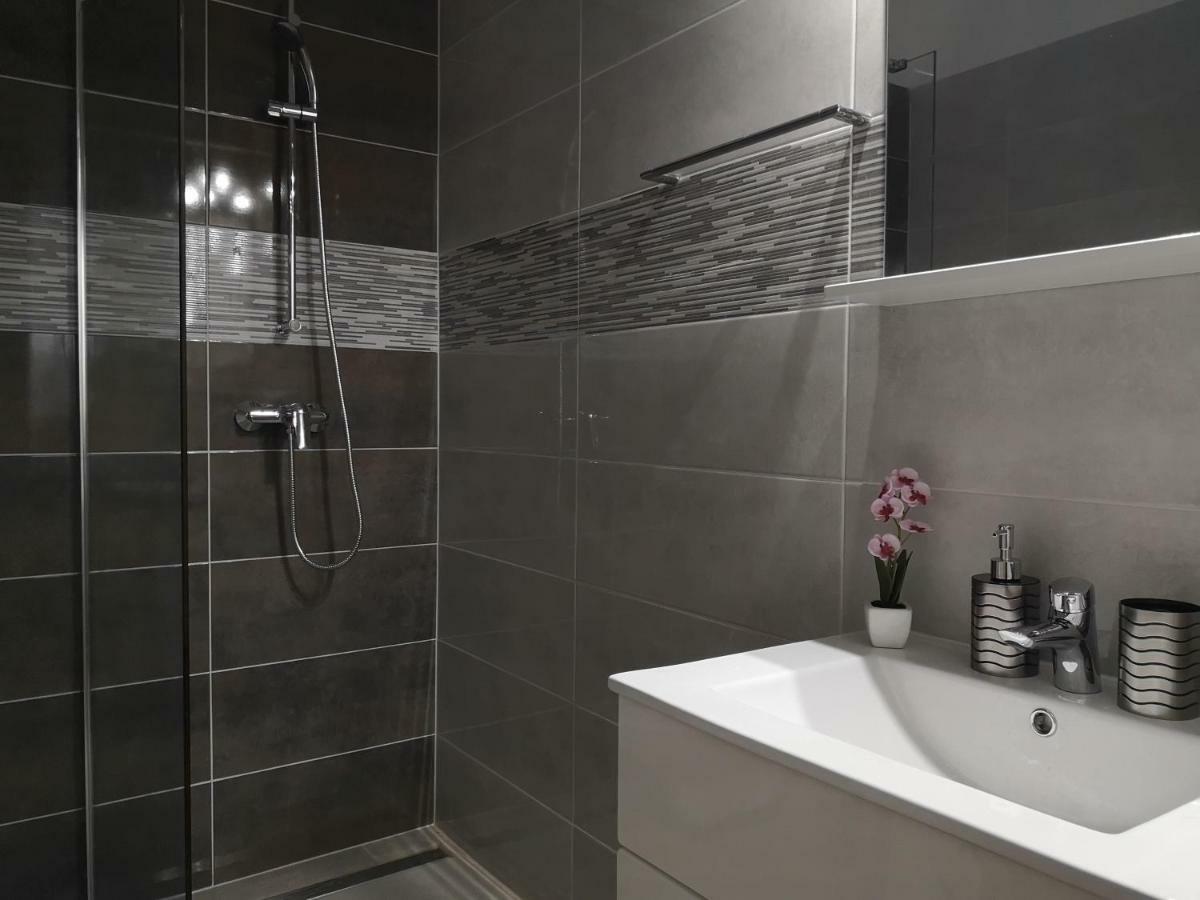 Stinjan: Modern Relaxing Apartmán *